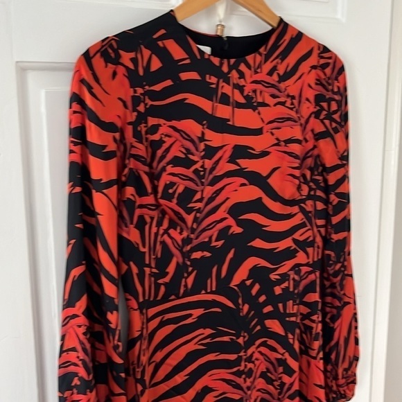 Borgo De Nor Elista black and red dress abstract bamboo and tiger stripe pattern - Picture 3 of 13